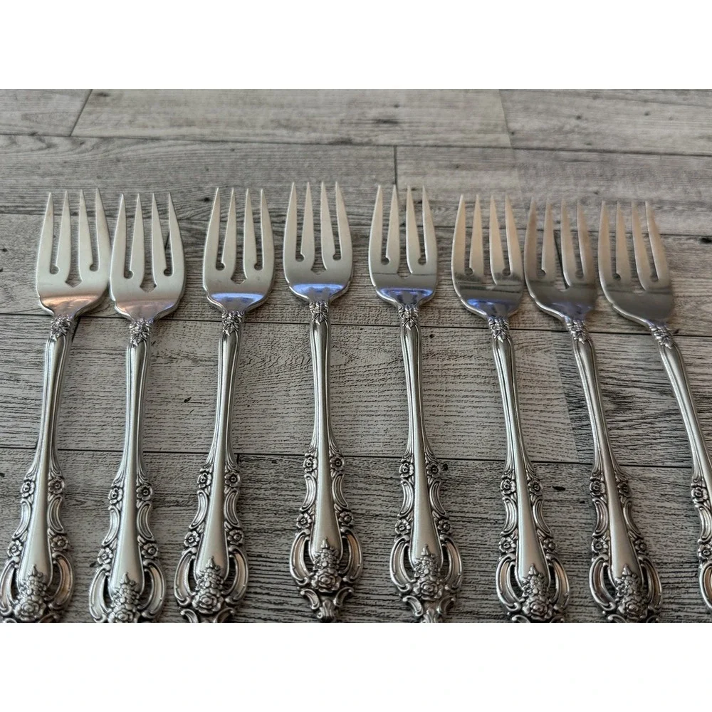 Oneida Community SILVER ARTISTRY Salad Forks Silverplate Set of 8 1965 Vintage